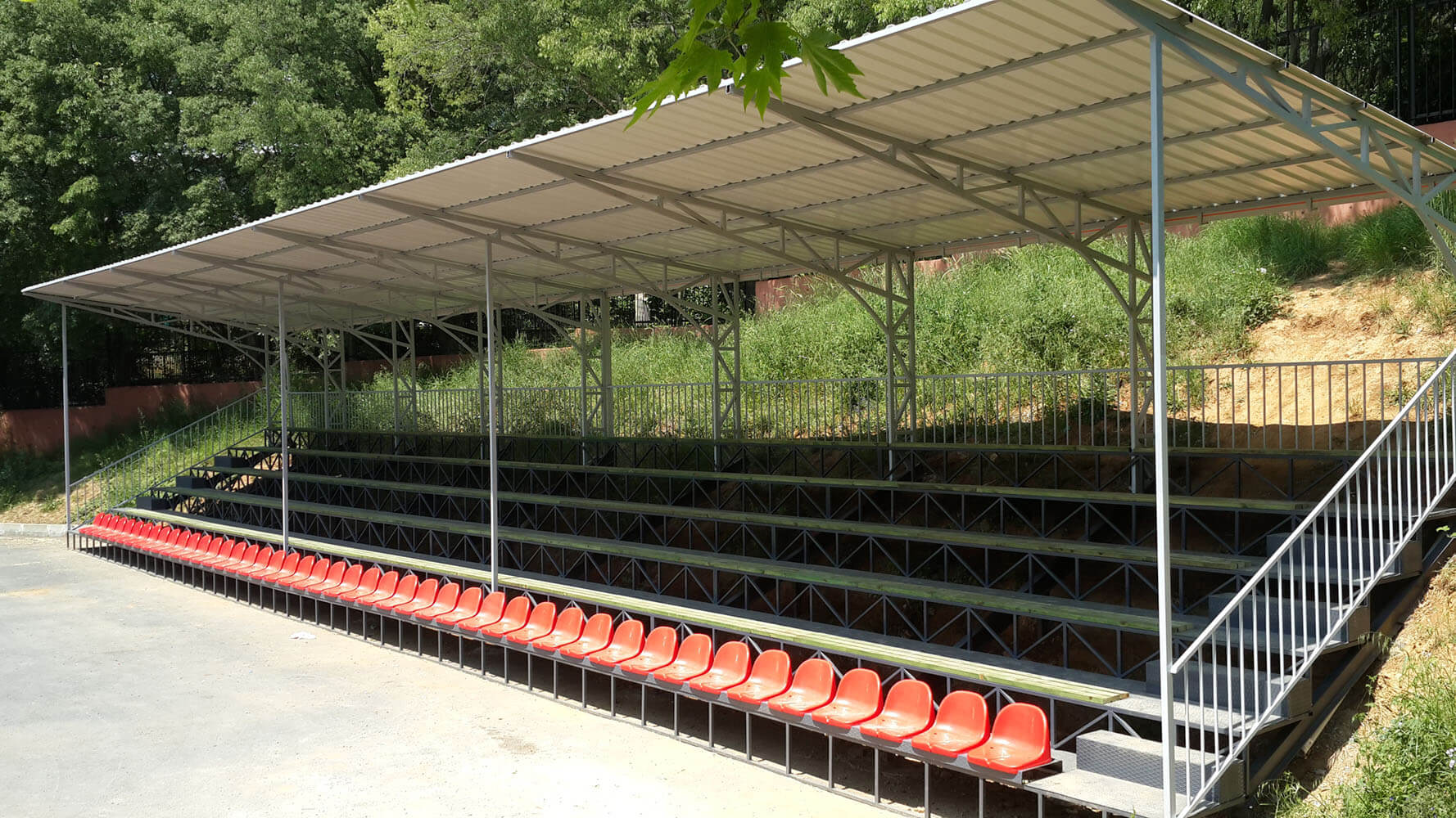 Milli E�itim Bakanl��� Tarabya �.�.O. Sabit Trib�n�